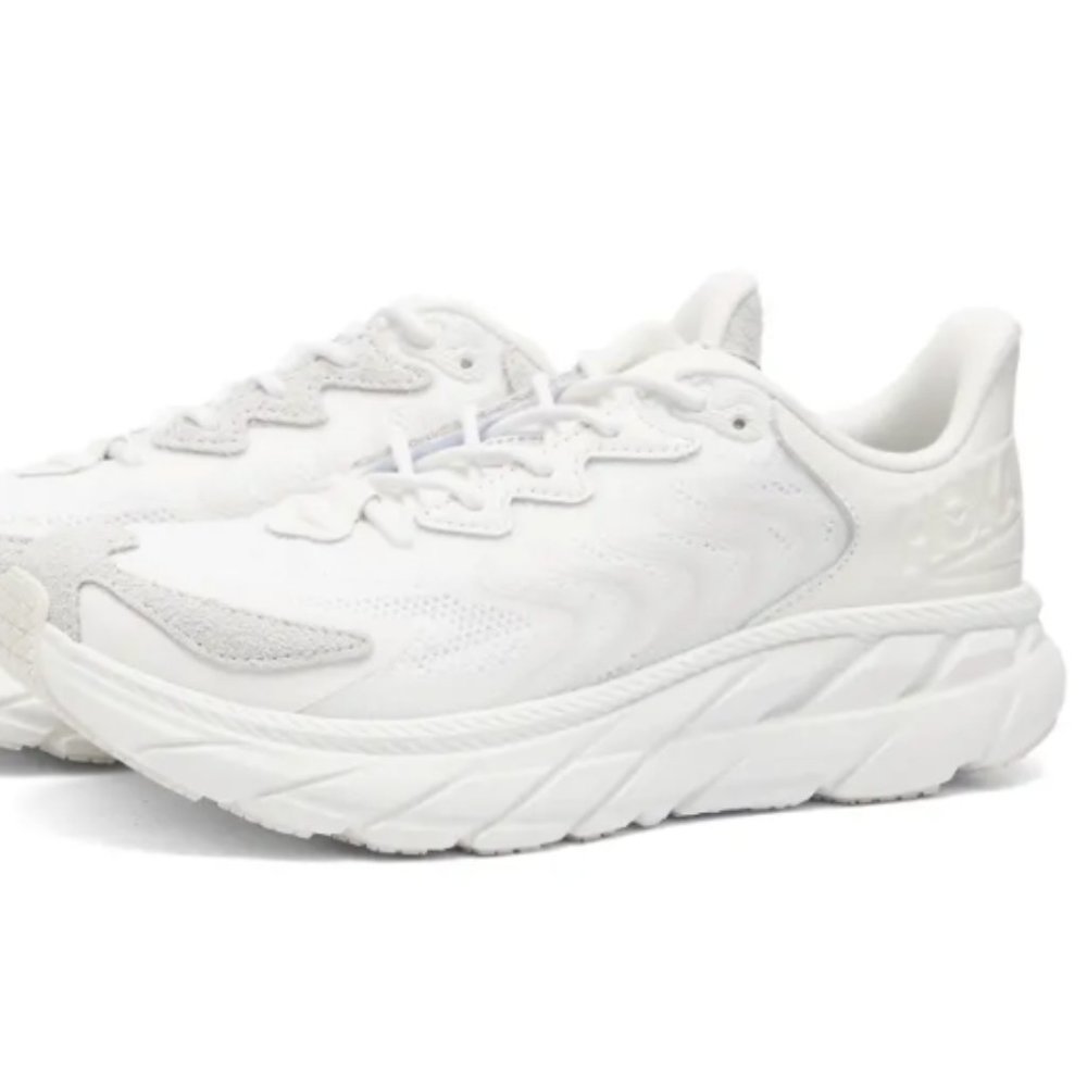 Hoka One One Women's U Clifton LS (White/Nimbus Cloud)